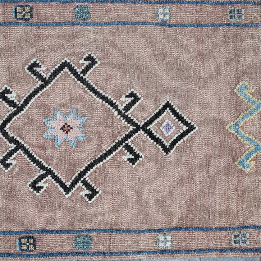 16261 Handwoven Rug 2’10x6’3