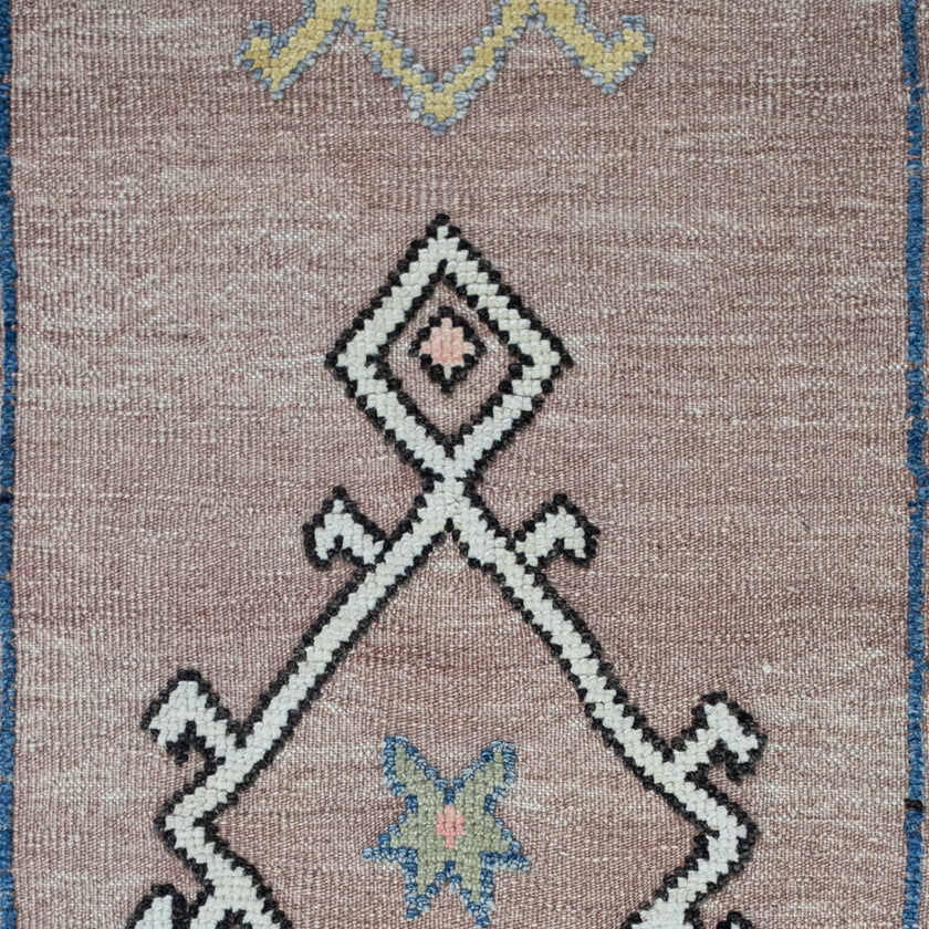 16271 Handwoven Rug 2’10x6'3