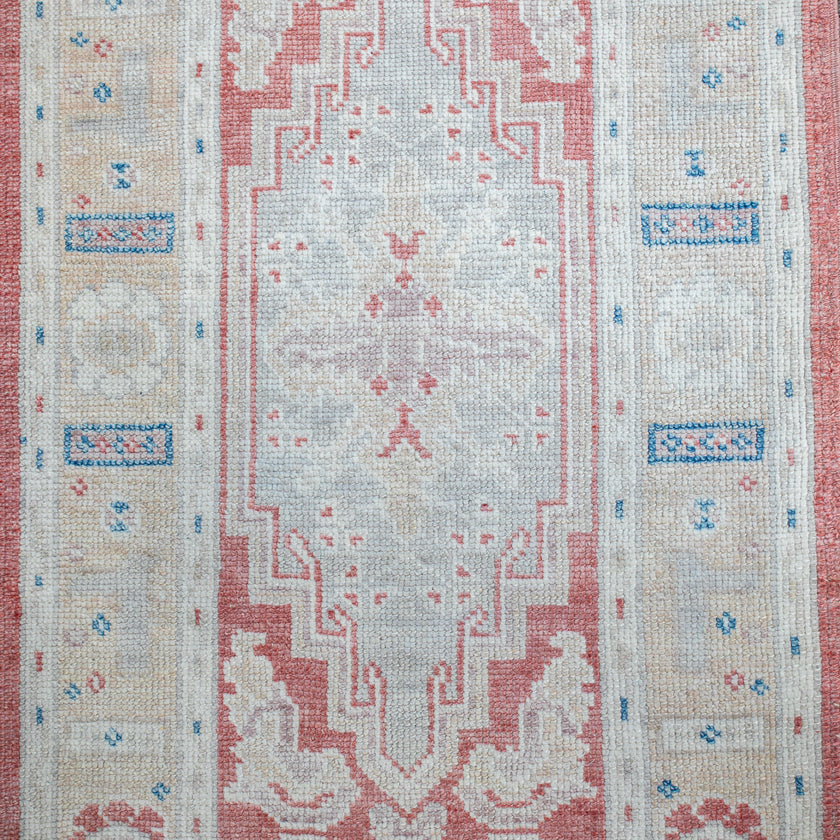 16300 Handwoven Rug 2’8x7’6