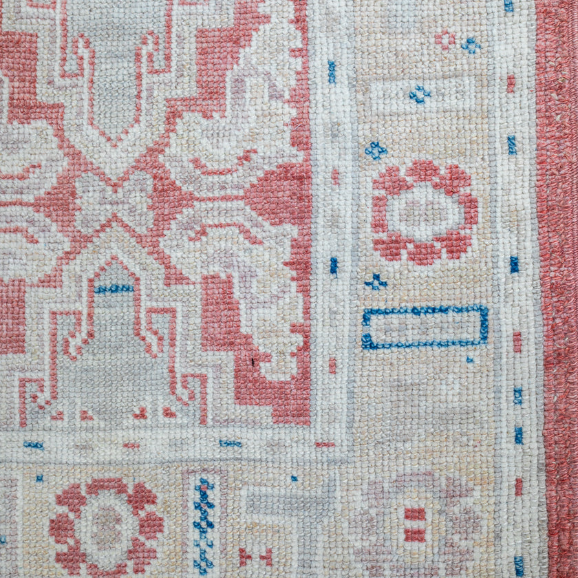 16300 Handwoven Rug 2’8x7’6