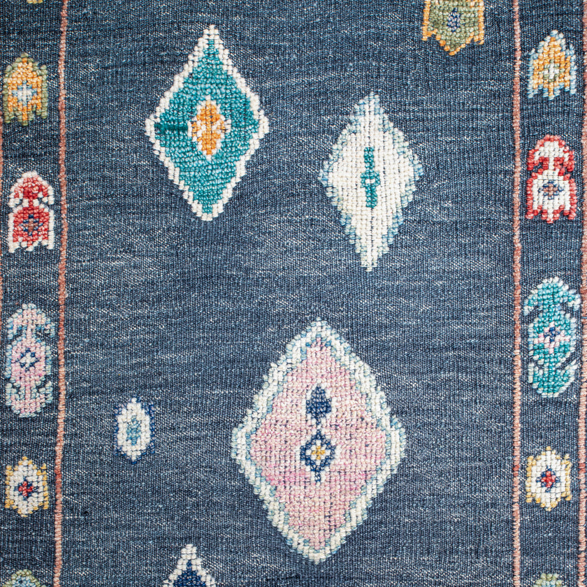 16434 Handwoven Rug 2'9x12’7