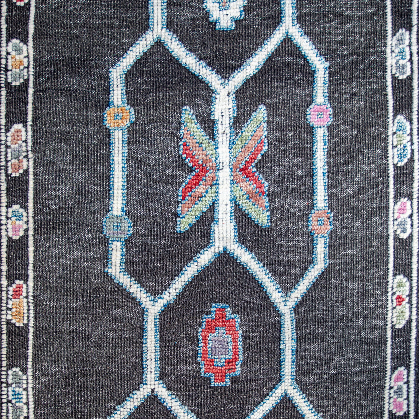 16437 Handwoven Rug 2'9x10’3