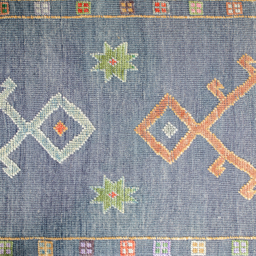 16438 Handwoven Rug 2’10x7’7