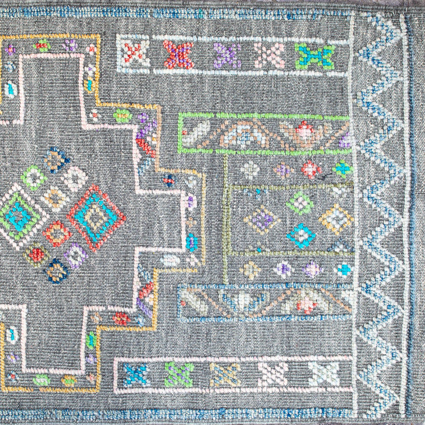 16498 Handwoven Rug 2'9x8’4