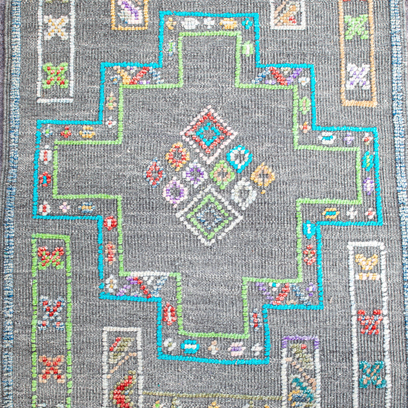 16498 Handwoven Rug 2'9x8’4