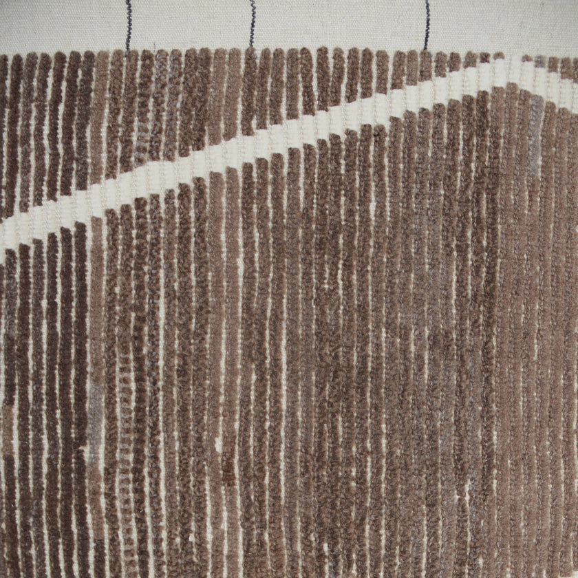 16552 Handwoven Rug 9’10x13’7