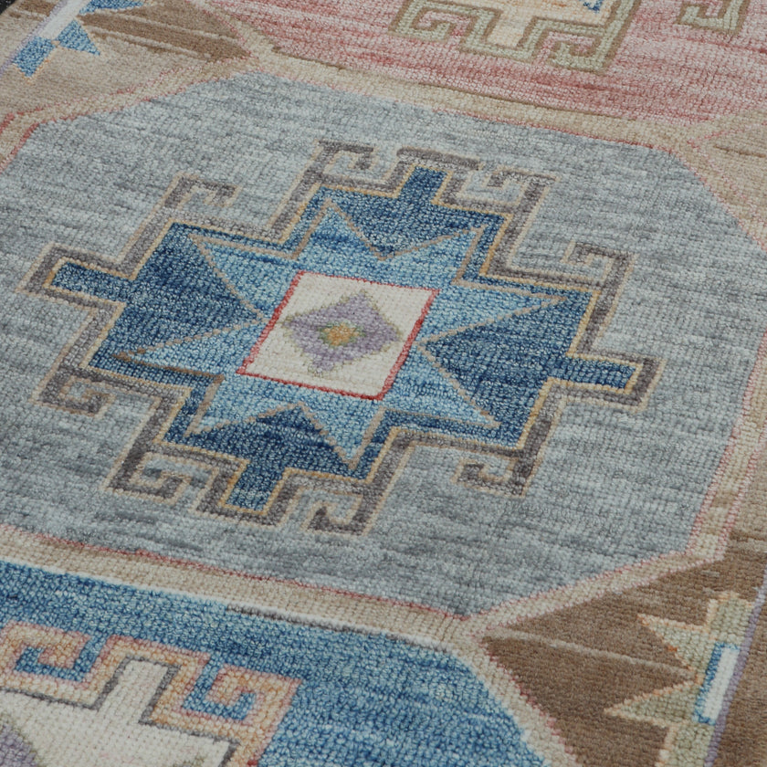 16563 Handwoven Rug 3’2x11’10