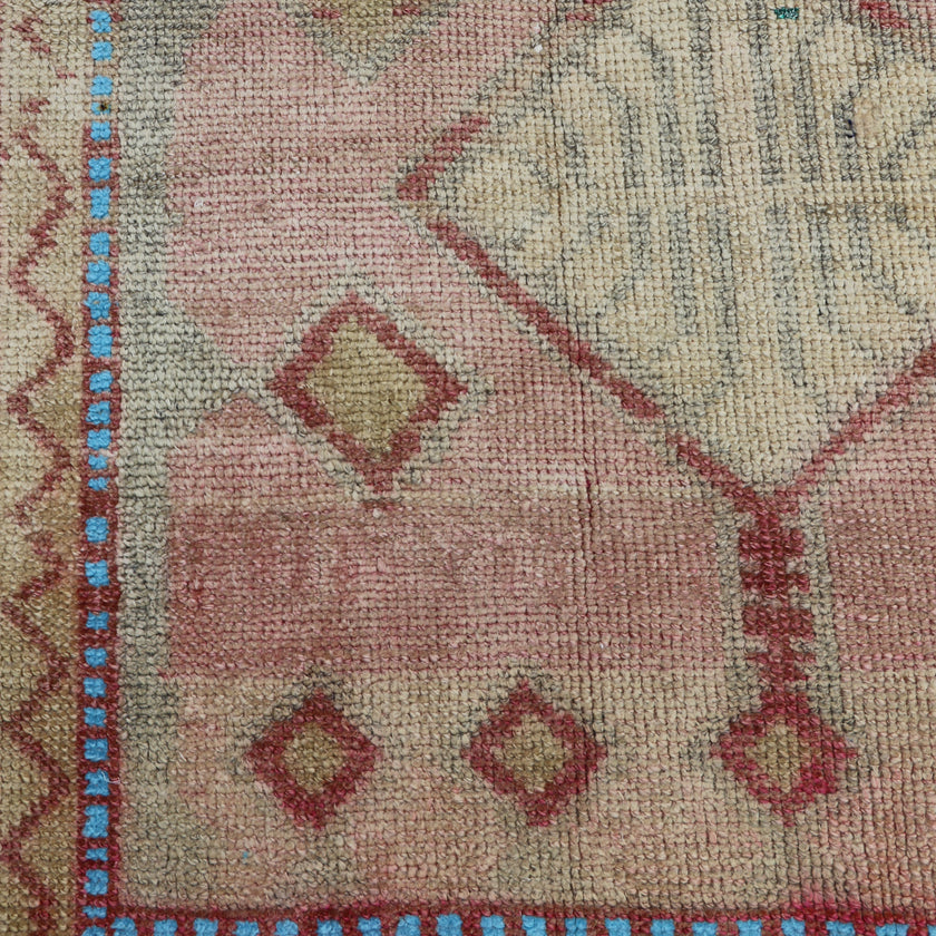 16564 Handwoven Vintage Rug 3’2x11’10