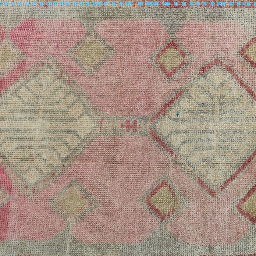 16564 Handwoven Vintage Rug 3’2x11’10