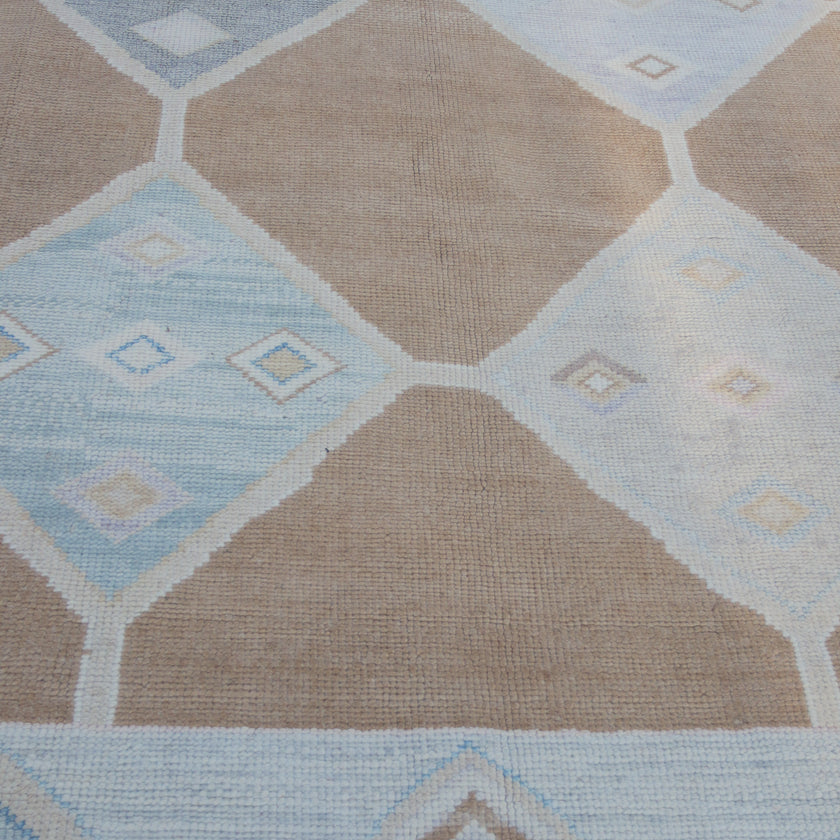 16701 Handwoven Rug 6’2x12’1