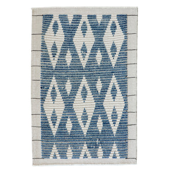 16821 Handwoven Rug 2’8 x 3’11