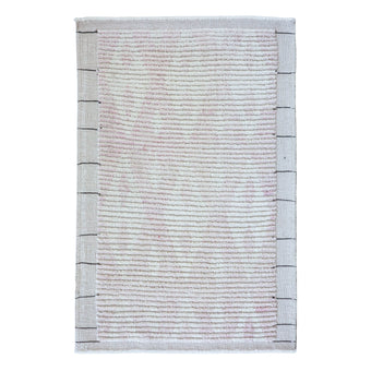 16830 Handwoven Rug 2’8 x 4