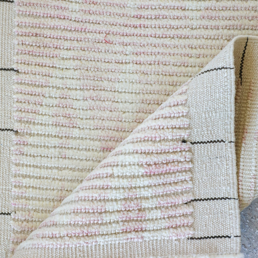 16830 Handwoven Rug 2’8 x 4