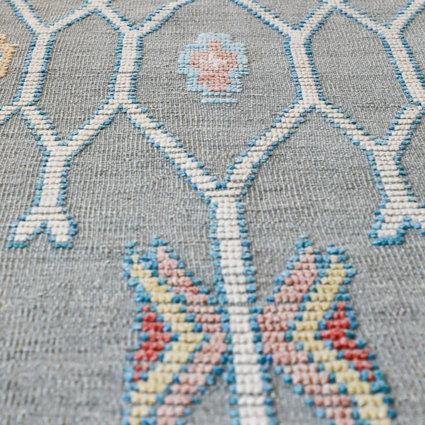 16840 Handwoven Rug 6’4 x 9’7