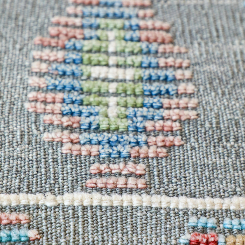 16840 Handwoven Rug 6’4 x 9’7
