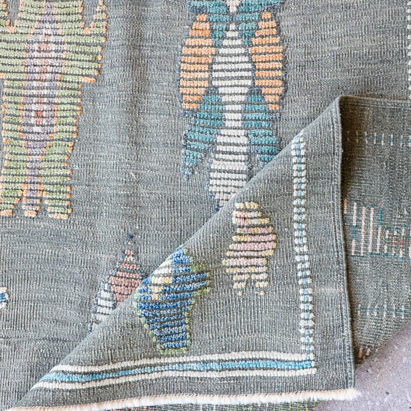 16856 Handwoven Rug 6’2 x 9’8