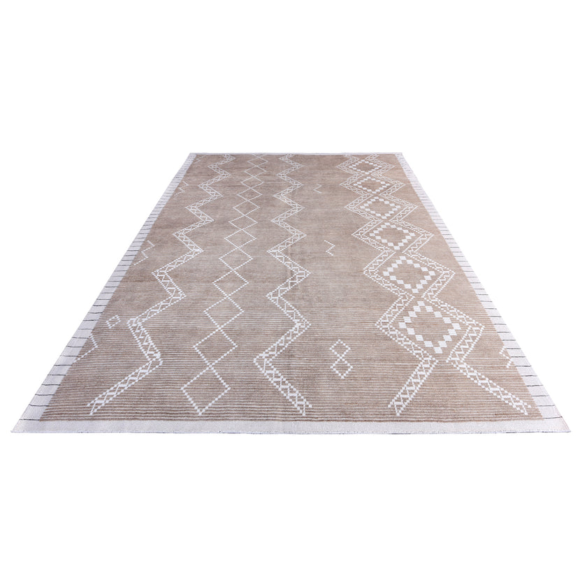 16858 Handwoven Rug 9’3 x 12’7