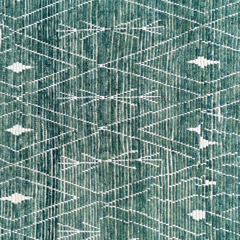 16890 Handwoven Rug 9’10 x 13’8