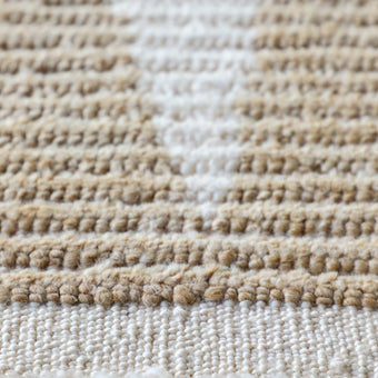 16898 Handwoven Rug 10’1 x 13’9