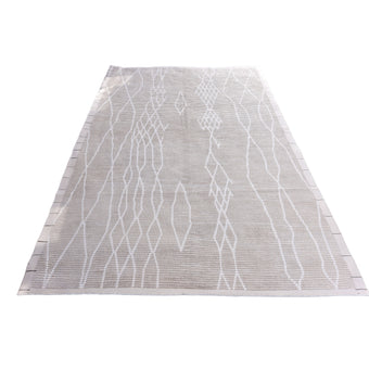 16915 Handwoven Rug 9’11 x 13’6