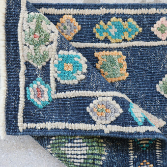 16924 Handwoven Rug 2’2 x 3’1