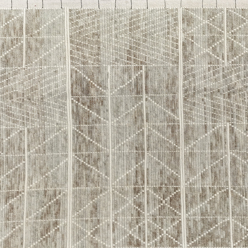 16929 Handwoven Rug 10 x 13’5