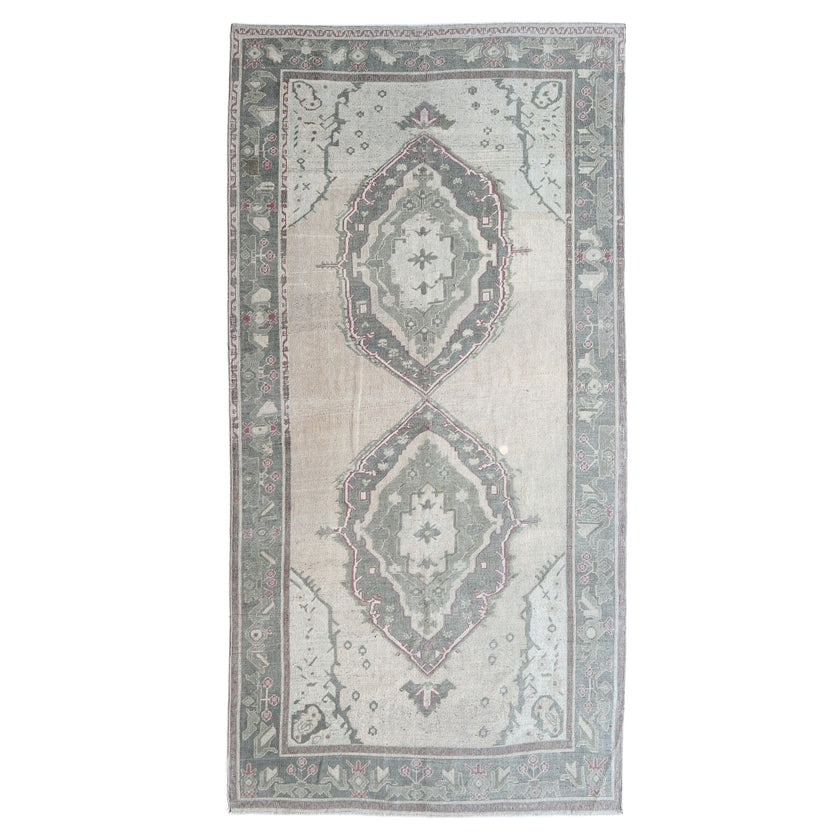 16932 Handwoven Vintage Rug 5’3 x 10’9