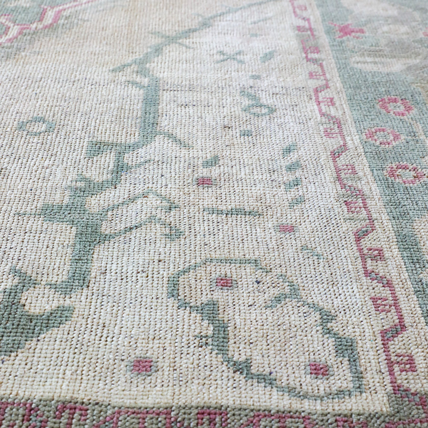 16932 Handwoven Vintage Rug 5’3 x 10’9
