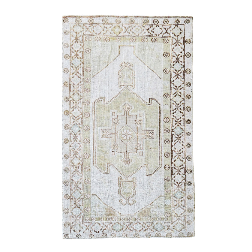 16936 Handwoven Vintage Rug 3’5 x 5’8