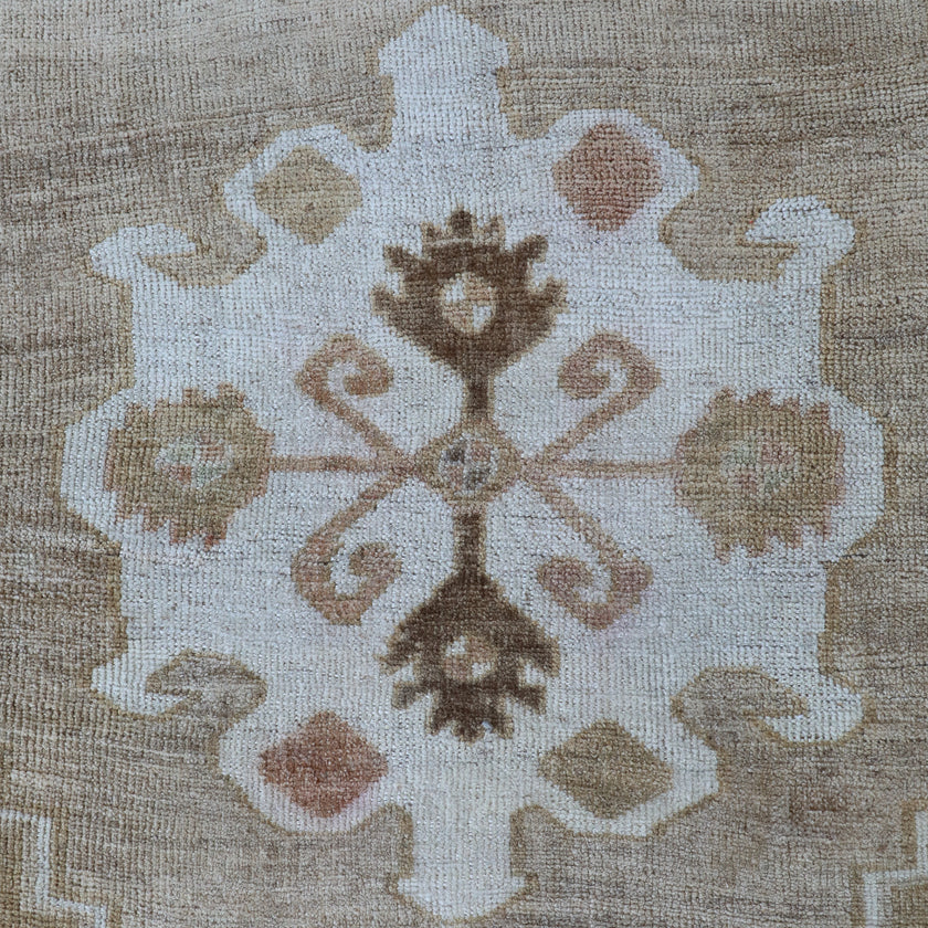 16938 Handwoven Vintage Rug 3’6x5’7