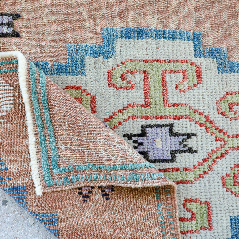 16943 Handwoven Rug 3 x 4‘1