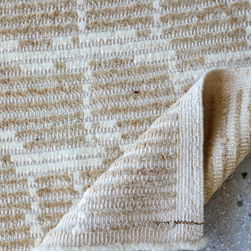 16946 Handwoven Rug 2’5 x 14’10