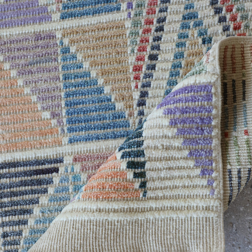 16962 Handwoven Rug 2’8 x 11
