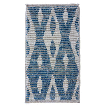16966 Handwoven Rug 2 x 3’6