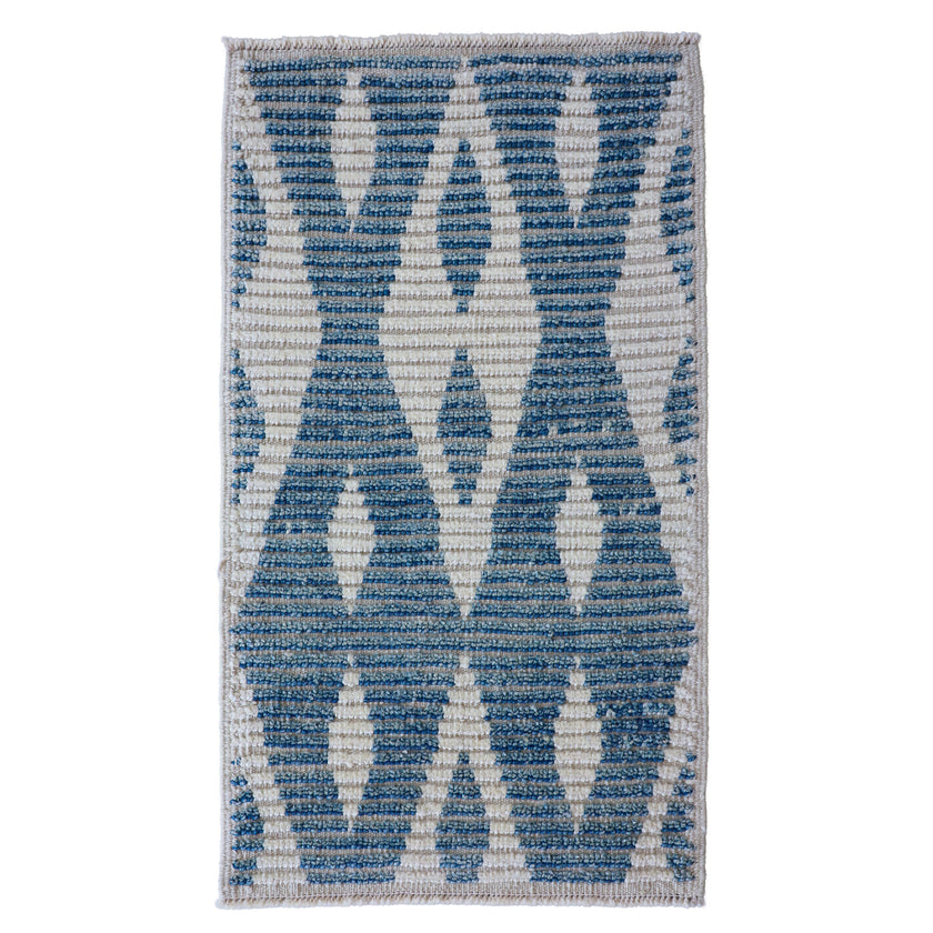 16966 Handwoven Rug 2 x 3’6