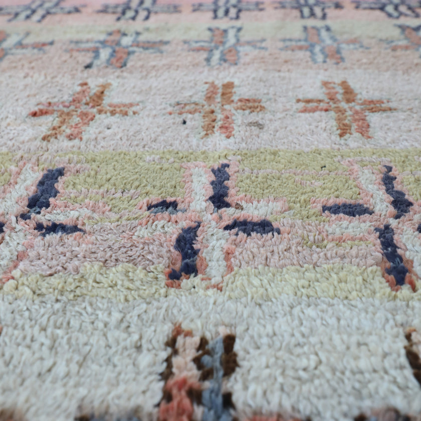 16975 Handwoven Vintage Rug 3’9 x 7’11