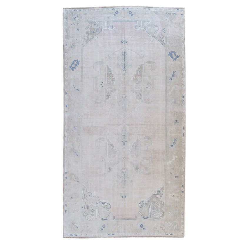 16976 Handwoven Vintage Rug 5’6 x 10’4
