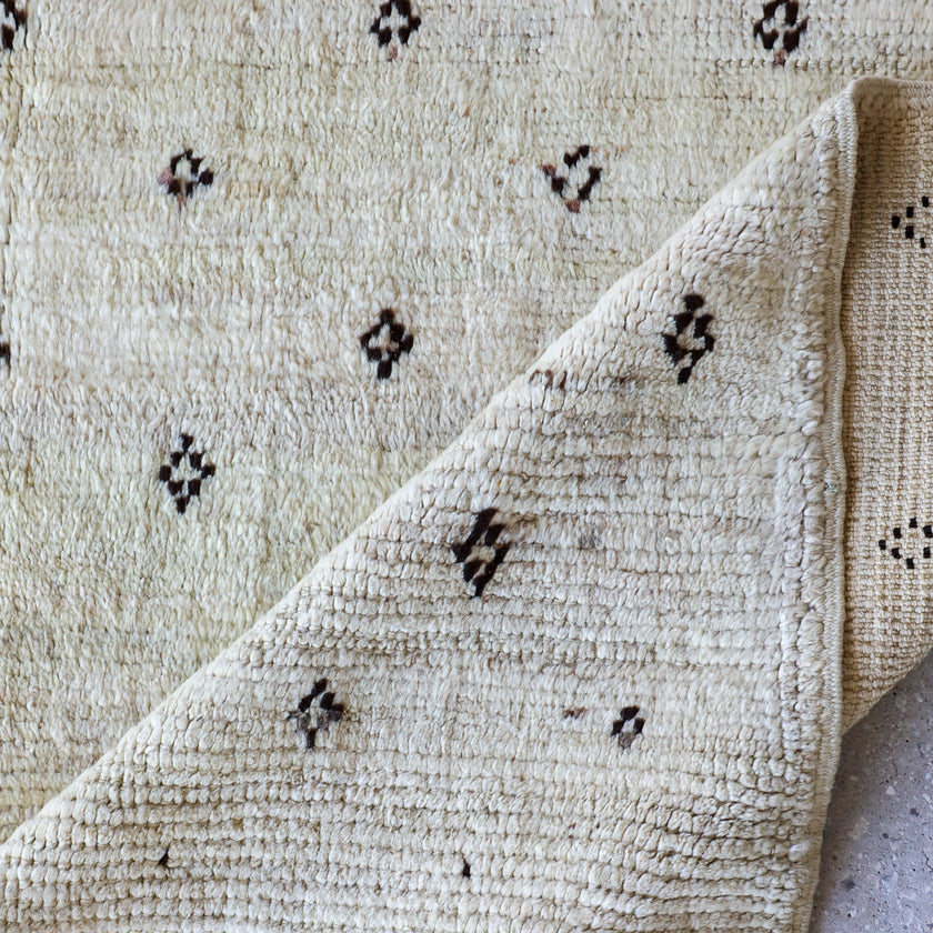 16980 Handwoven Vintage Rug 5’9 x 9
