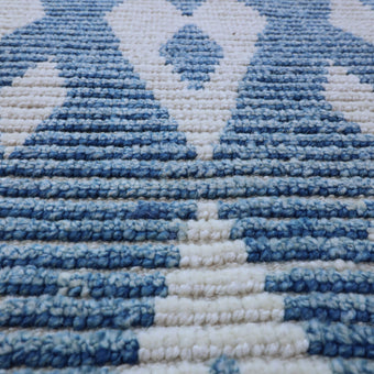 16992 Handwoven Rug 2’1 x 3’6
