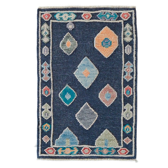 17029 Handwoven Rug 2’2 x 3’4