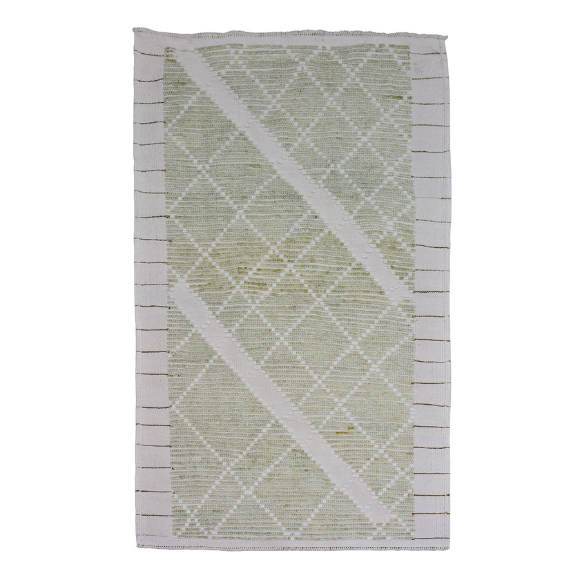 17037 Handwoven Rug 4’1 x 7’3