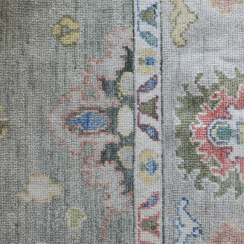 17046 Handwoven Rug 8’10 x 11’9