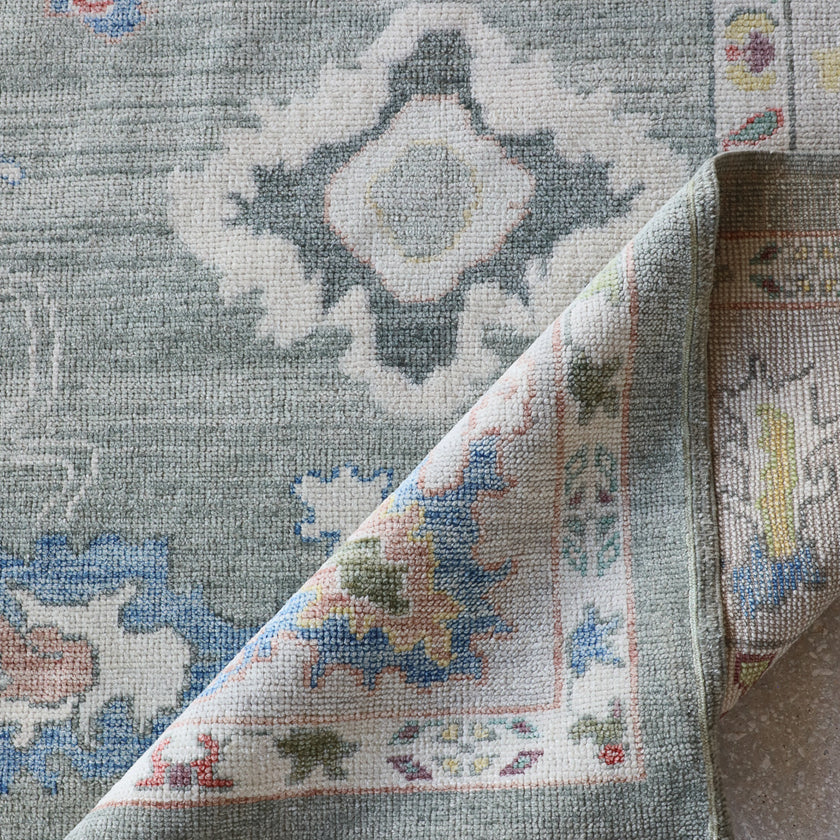 17046 Handwoven Rug 8’10 x 11’9