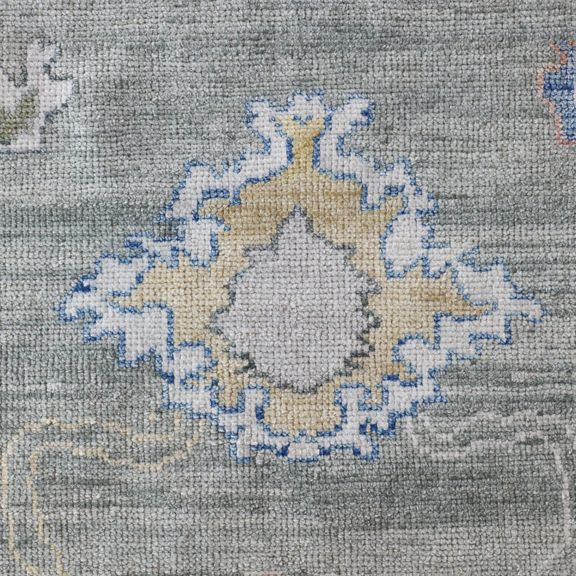 17046 Handwoven Rug 8’10 x 11’9