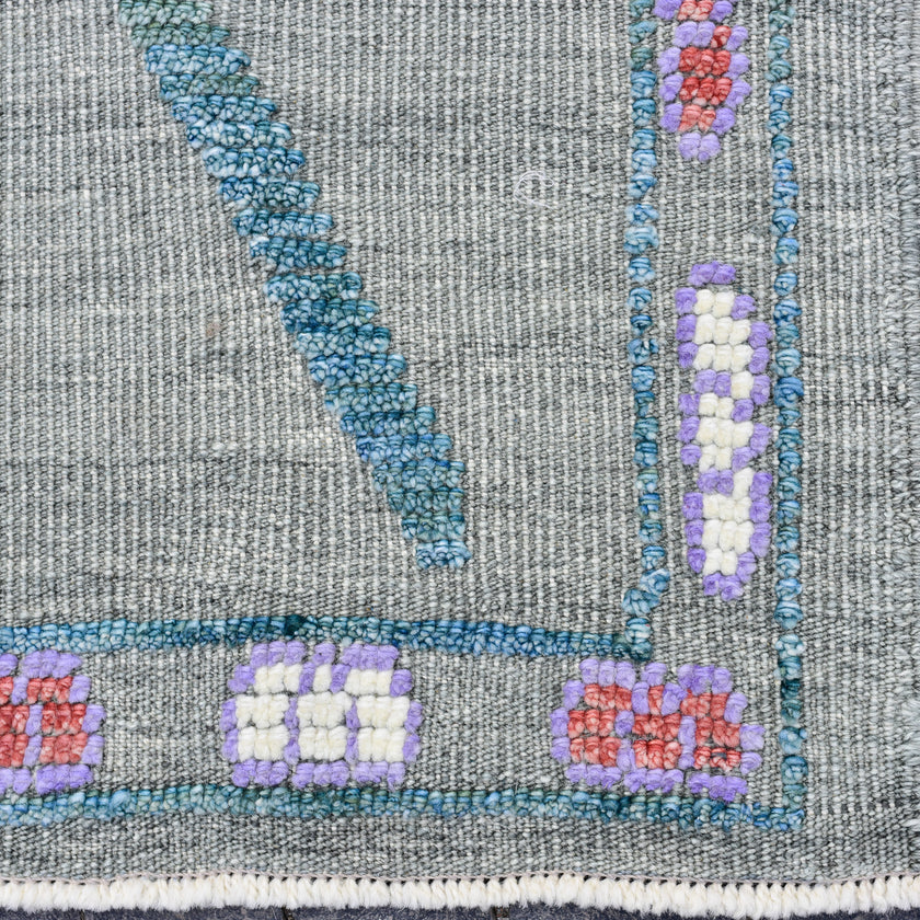 17097 Handwoven Rug 2'10 x 14’2