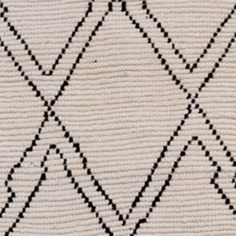 17176 Handwoven Rug 2'6 x 12’2