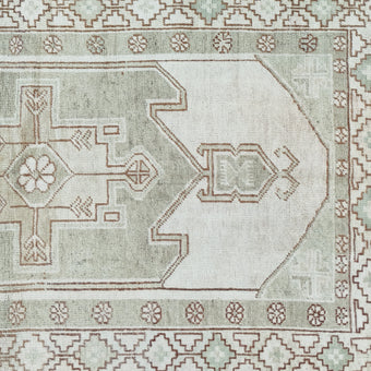 17206 Handwoven Vintage Rug 3’5 x 5’8
