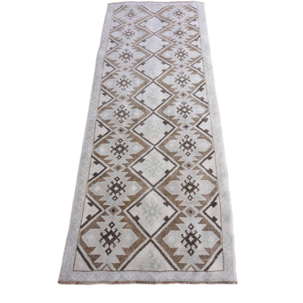 17209 Handwoven Vintage Rug 3’3’ x 7’9
