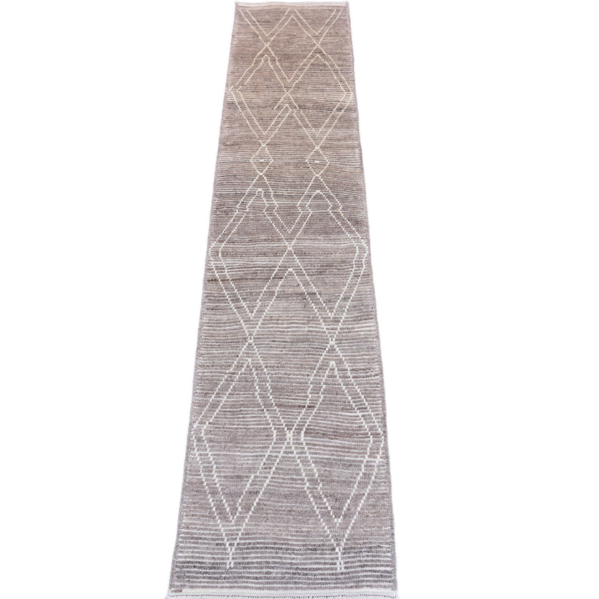 17238 Handwoven Rug 2’6 x 11’3