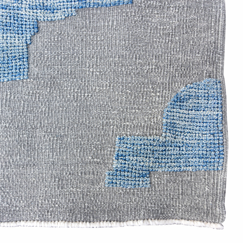 17255 Handwoven Rug 10'2 x 13’11
